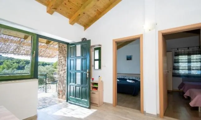 Holiday home Kuca Za Odmor Dragnjevica Villa Sali Croatia
